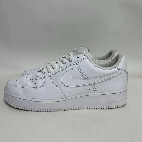 Nike Shoes Air Force 1 '07 Low “Triple White” 2024 - Picture 6 of 8